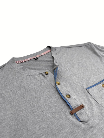 Magnus - Elegant T-skjorte med rund hals og lomme